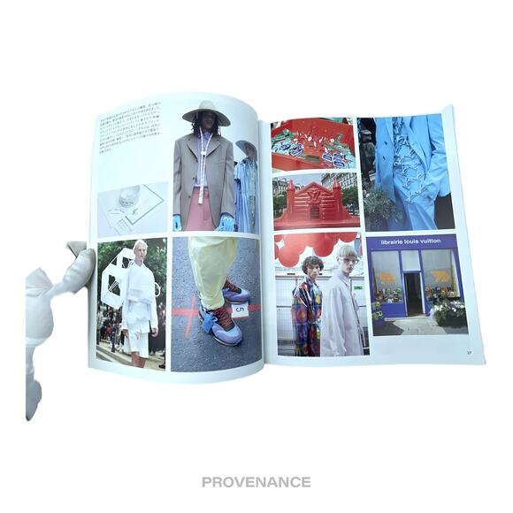 🔴 Louis Vuitton The Book #11 - Picture 5 of 8